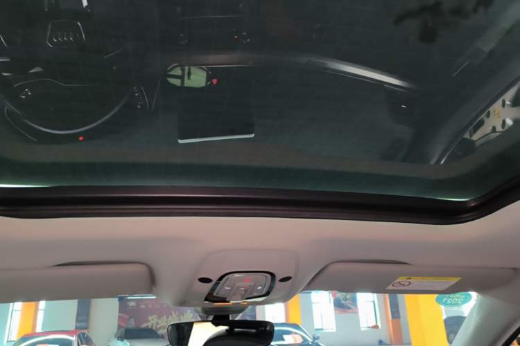 Used Audi Q5L 2020 Updated 40 TFSI Prestige Fashion Edition Headliner
