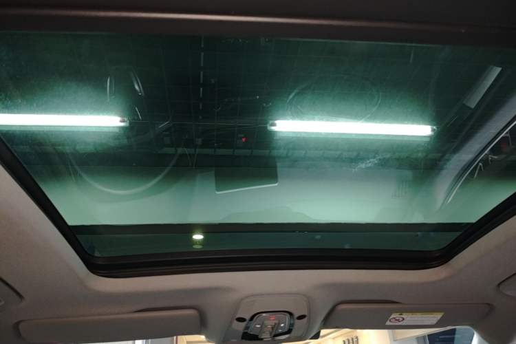 Used Audi Q5L 2020 Updated 40 TFSI Prestige Fashion Edition Headliner