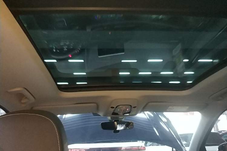 Used Audi Q5L 2020 45 TFSI Prestige Fashion Model Headliner