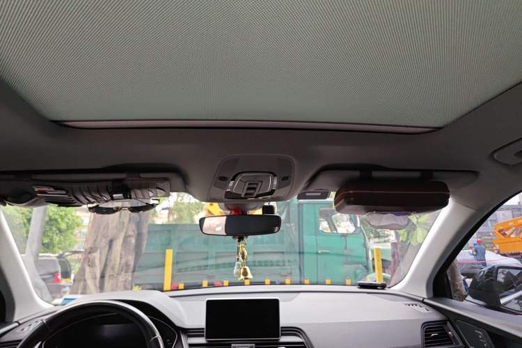Used Audi Q5L 2020 45 TFSI Prestige Fashion Model Headliner