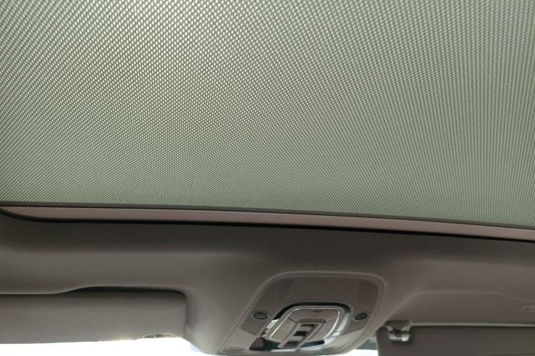 Used Audi Q5L 2020 Updated 40 TFSI Prestige Fashion Edition Headliner
