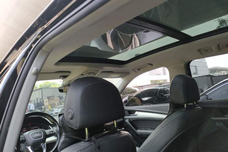 Used Audi Q5L 2020 Updated 40 TFSI Prestige Fashion Edition Headliner