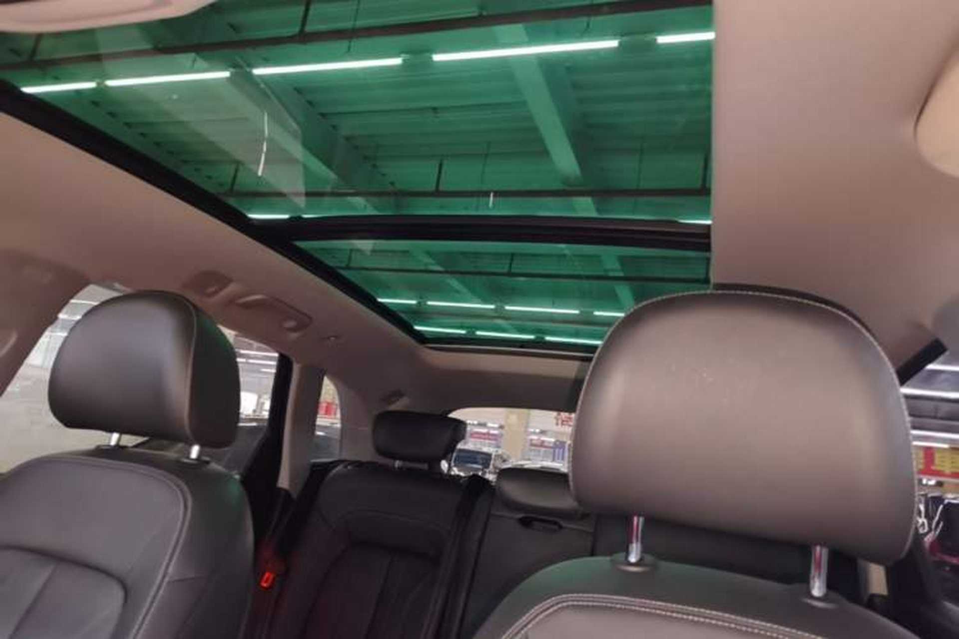 Used Audi Q5L 2020 45 TFSI Prestige Fashion Model Headliner