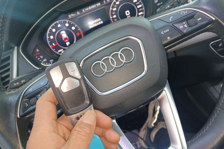 Used Audi Q5L 2020 Updated 40 TFSI Prestige Fashion Edition Interior 1