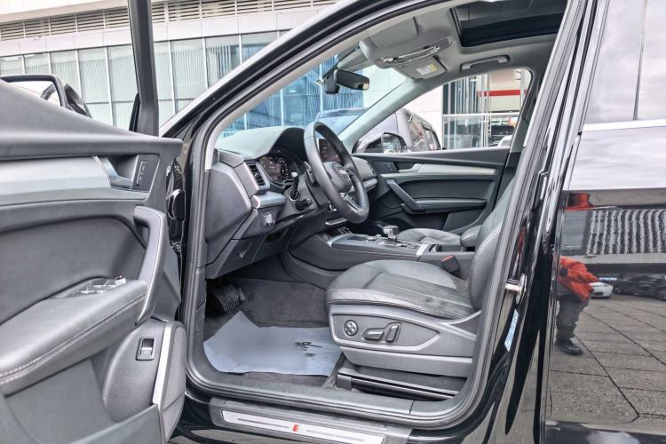 Used Audi Q5L 2020 Updated 40 TFSI Prestige Fashion Edition Interior 1