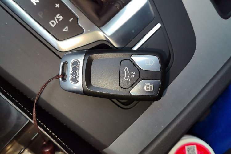 Used Audi Q5L 2020 Updated 40 TFSI Prestige Fashion Edition Interior 1
