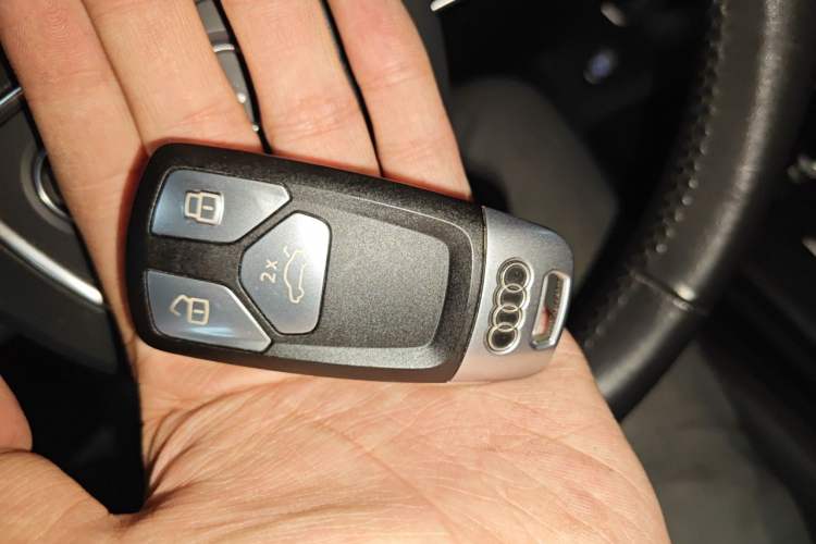Used Audi Q5L 2020 Updated 40 TFSI Prestige Fashion Edition Interior 1