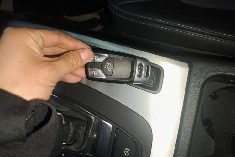 Used Audi Q5L 2020 Updated 40 TFSI Prestige Fashion Edition Interior 1