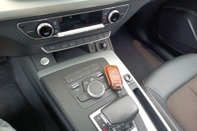 Used Audi Q5L 2020 40 TFSI Prestige Edition Interior 1
