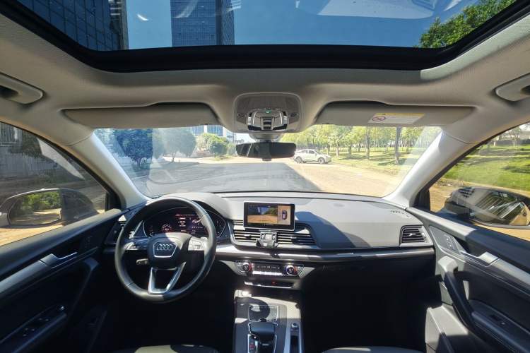 Used Audi Q5L 2020 45 TFSI Prestige Fashion Model Interior 10