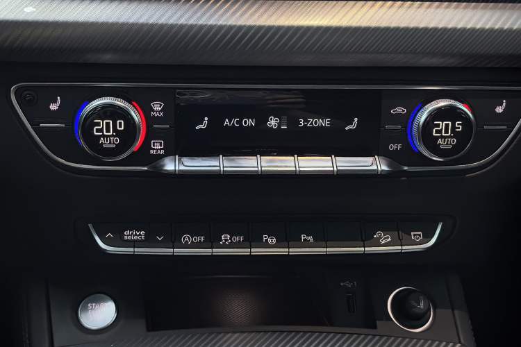 Used Audi Q5L 2020 45 TFSI Prestige Fashion Model Interior 12