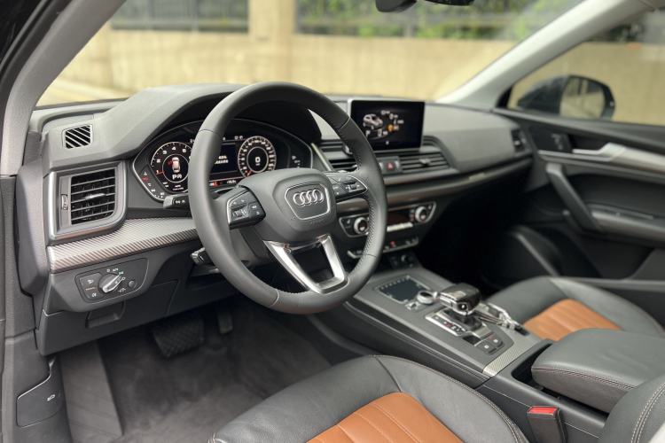 Used Audi Q5L 2020 45 TFSI Prestige Fashion Model Interior 2