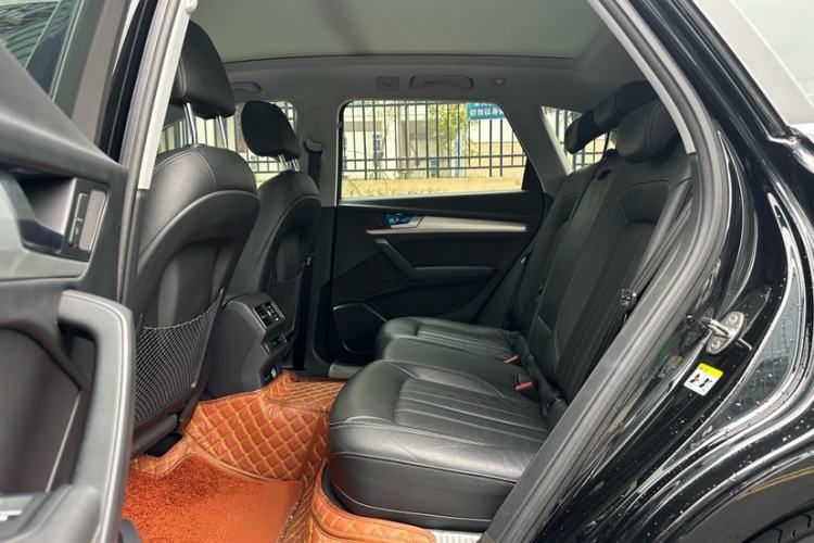 Used Audi Q5L 2020 Updated 40 TFSI Prestige Fashion Edition Interior 2
