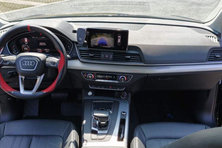 Used Audi Q5L 2020 Updated 40 TFSI Prestige Fashion Edition Interior 2