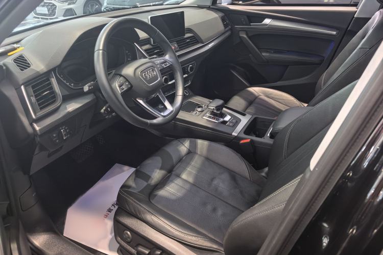 Used Audi Q5L 2020 45 TFSI Prestige Fashion Model Interior 2