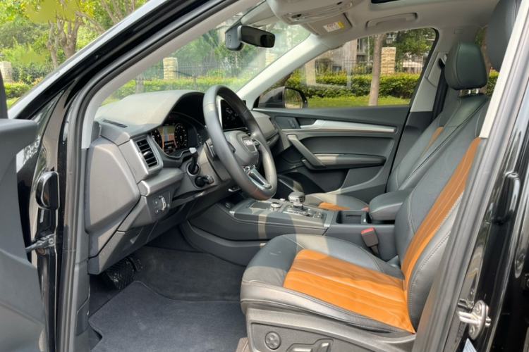 Used Audi Q5L 2020 45 TFSI Prestige Fashion Model Interior 3