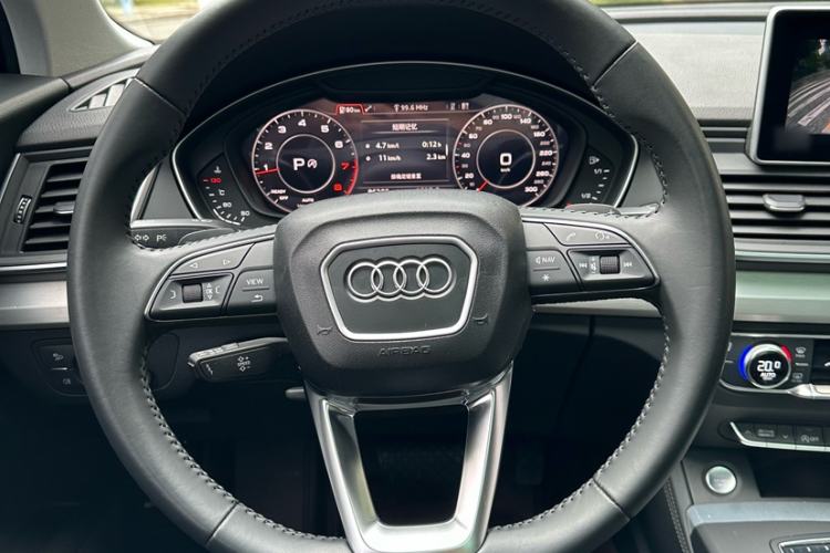Used Audi Q5L 2020 Updated 40 TFSI Prestige Fashion Edition Interior 3