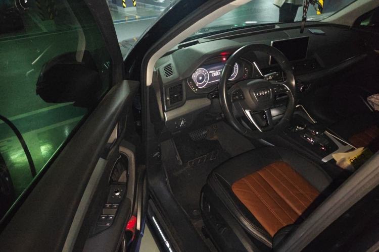 Used Audi Q5L 2020 Updated 40 TFSI Prestige Fashion Edition Interior 3