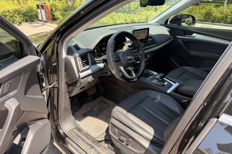 Used Audi Q5L 2020 Updated 40 TFSI Prestige Fashion Edition Interior 3