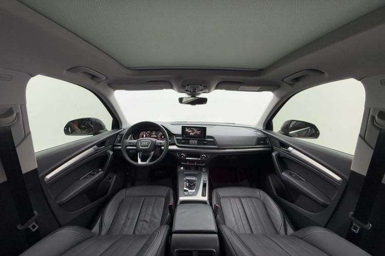 Used Audi Q5L 2020 45 TFSI Prestige Fashion Model Interior 4