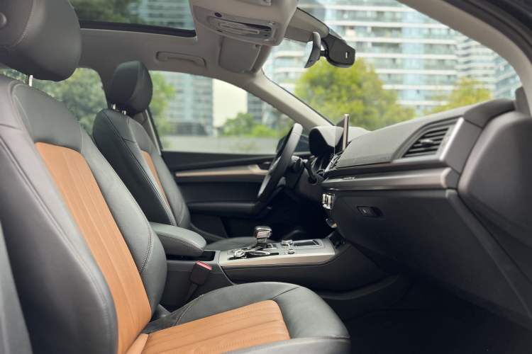 Used Audi Q5L 2020 45 TFSI Prestige Fashion Model Interior 4