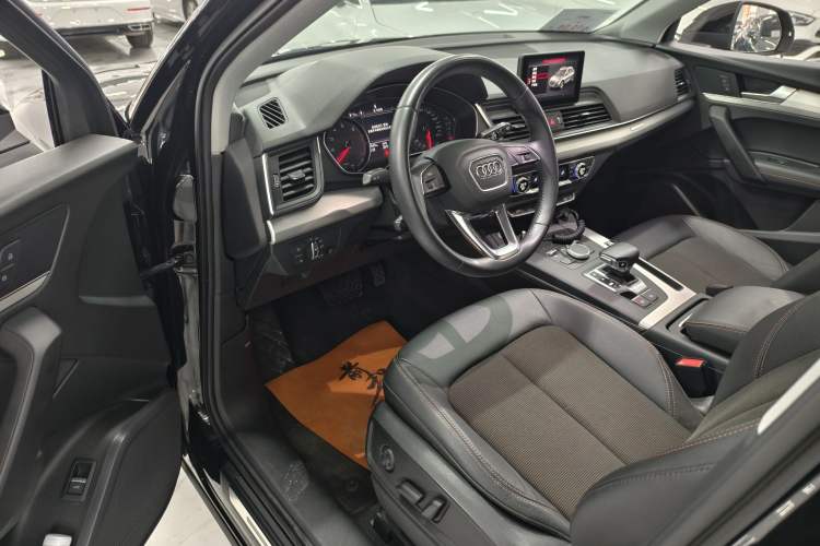 Used Audi Q5L 2020 Revised 40 TFSI Prestige Edition Interior 4