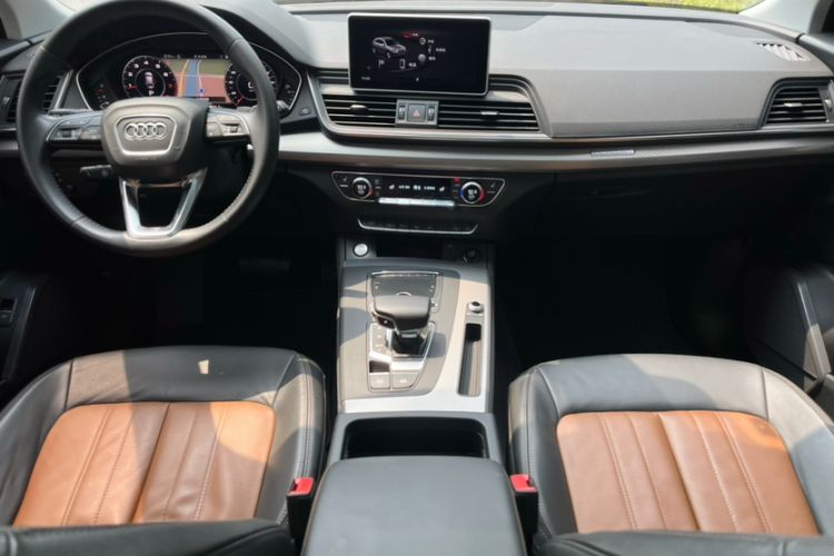 Used Audi Q5L 2020 45 TFSI Prestige Fashion Model Interior 4