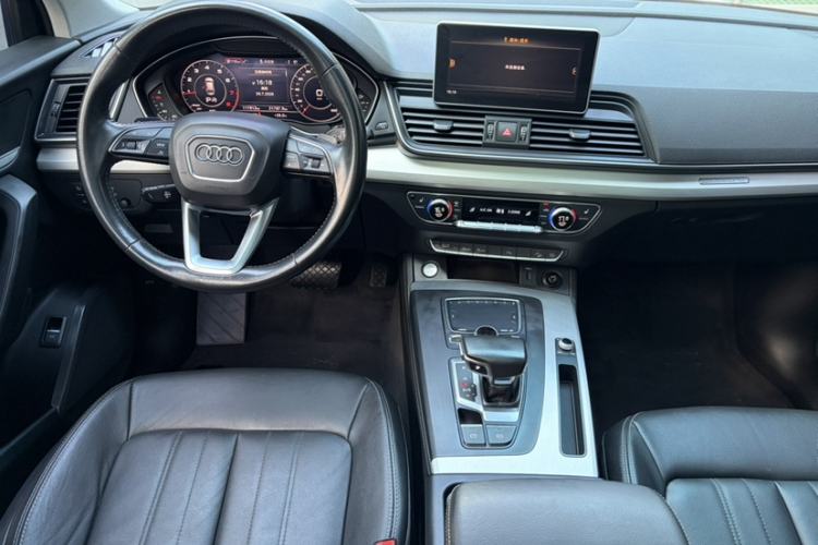 Used Audi Q5L 2020 Updated 40 TFSI Prestige Fashion Edition Interior 4