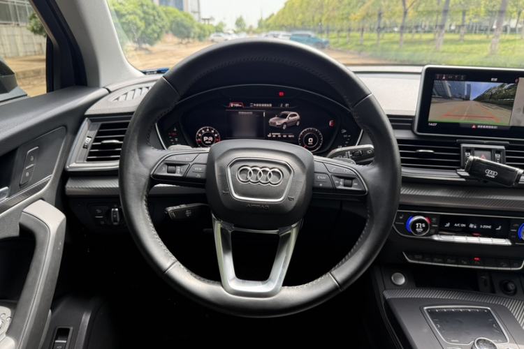 Used Audi Q5L 2020 45 TFSI Prestige Fashion Model Interior 5