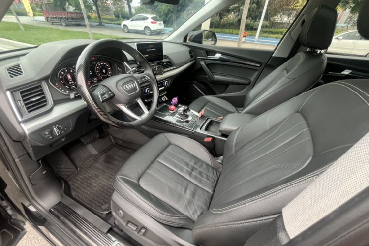 Used Audi Q5L 2020 Updated 40 TFSI Prestige Fashion Edition Interior 6