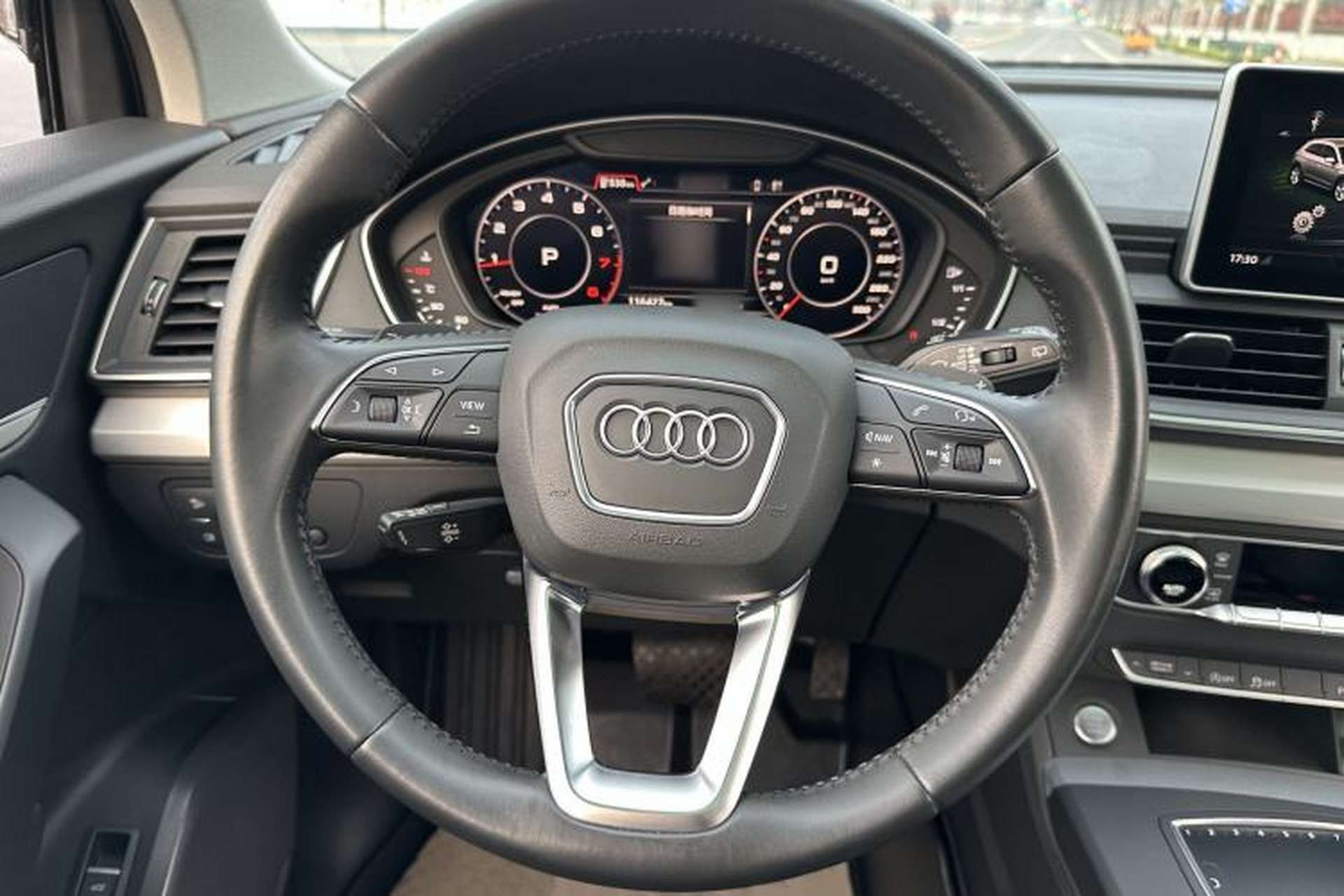 Used Audi Q5L 2020 Updated 40 TFSI Prestige Fashion Edition Interior 8