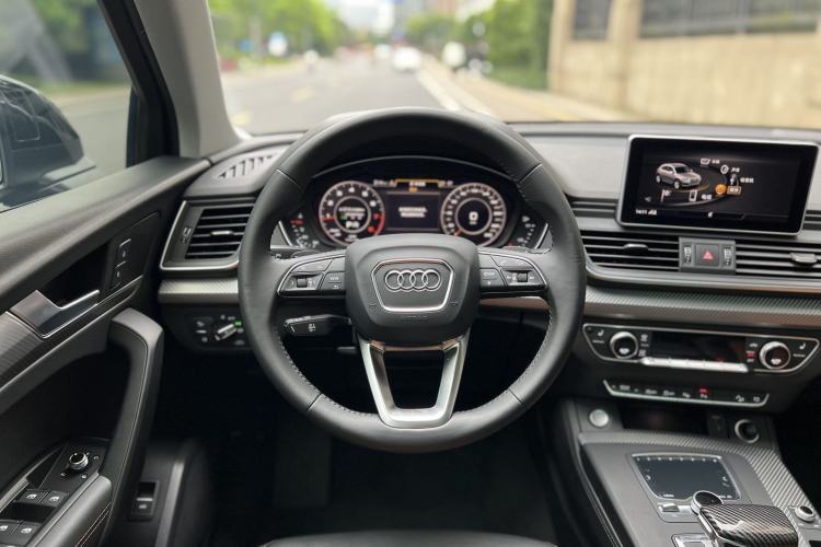 Used Audi Q5L 2020 45 TFSI Prestige Fashion Model Interior 9
