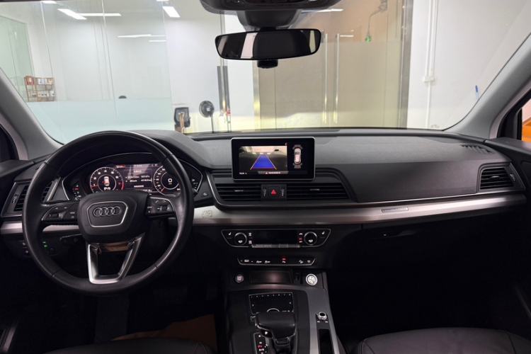 Used Audi Q5L 2020 Updated 40 TFSI Prestige Fashion Edition Interior 9