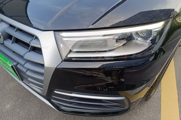 Used Audi Q5L 2020 40 TFSI Prestige Edition Left Front Headlight