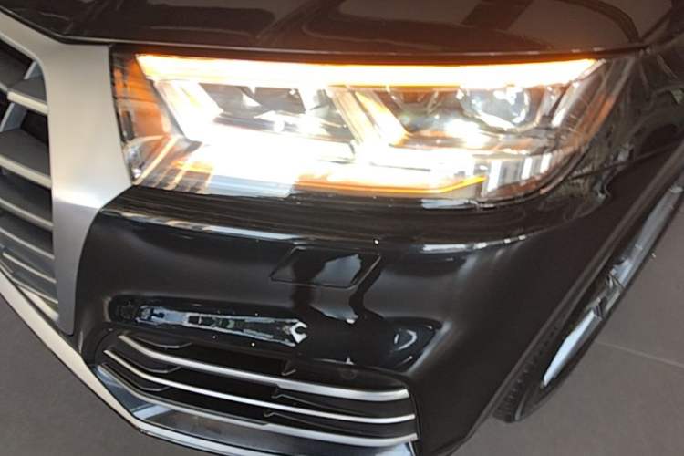 Used Audi Q5L 2020 Updated 40 TFSI Prestige Fashion Edition Left Front Headlight