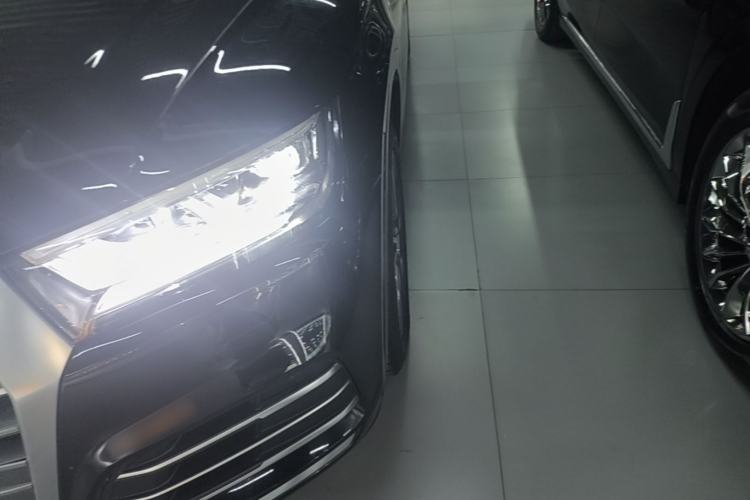 Used Audi Q5L 2020 Updated 40 TFSI Prestige Fashion Edition Left Front Headlight