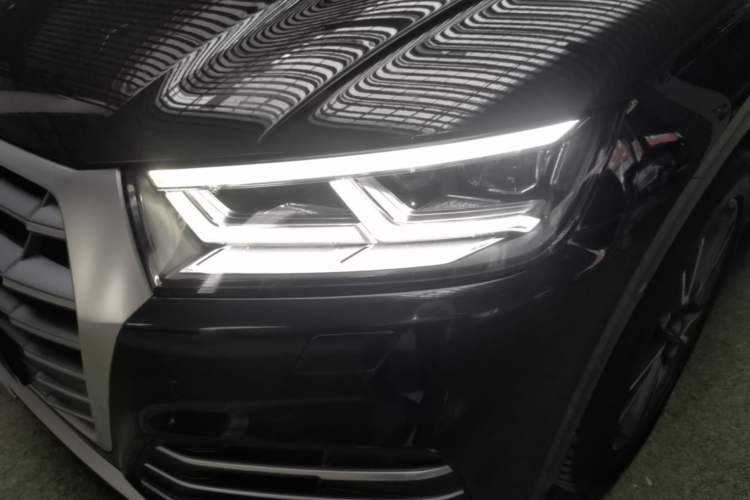 Used Audi Q5L 2020 Updated 40 TFSI Prestige Fashion Edition Left Front Headlight