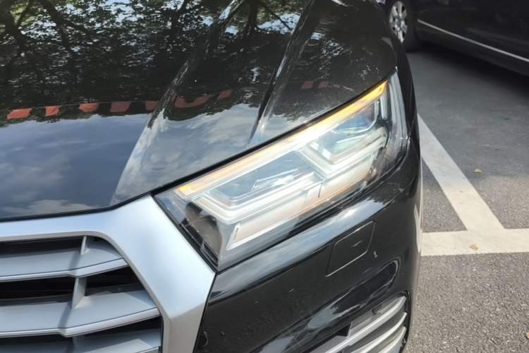 Used Audi Q5L 2020 Updated 40 TFSI Prestige Fashion Edition Left Front Headlight