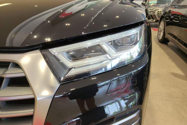 Used Audi Q5L 2020 40 TFSI Prestige Fashion Edition Left Front Headlight