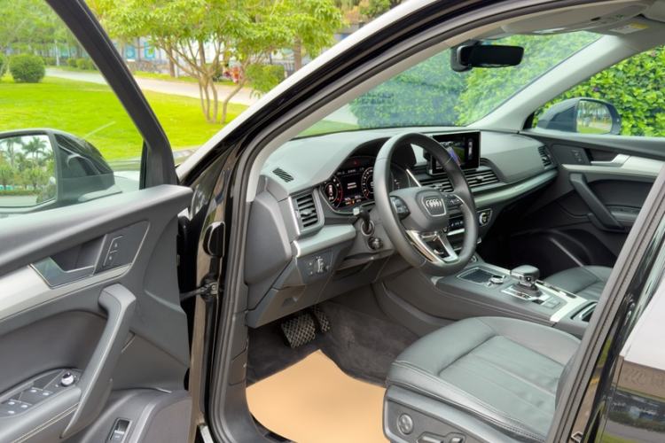 Used Audi Q5L 2020 Updated 40 TFSI Prestige Fashion Edition Left Front Seat