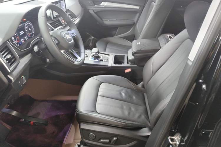 Used Audi Q5L 2020 45 TFSI Prestige Fashion Model Left Front Seat