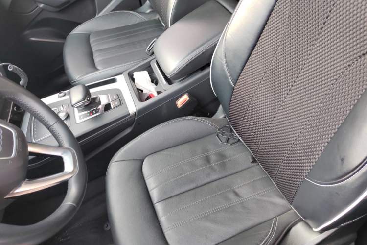 Used Audi Q5L 2020 Updated 40 TFSI Prestige Fashion Edition Left Front Seat