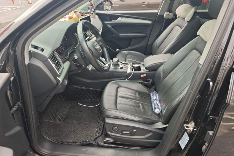 Used Audi Q5L 2020 Updated 40 TFSI Prestige Fashion Edition Left Front Seat