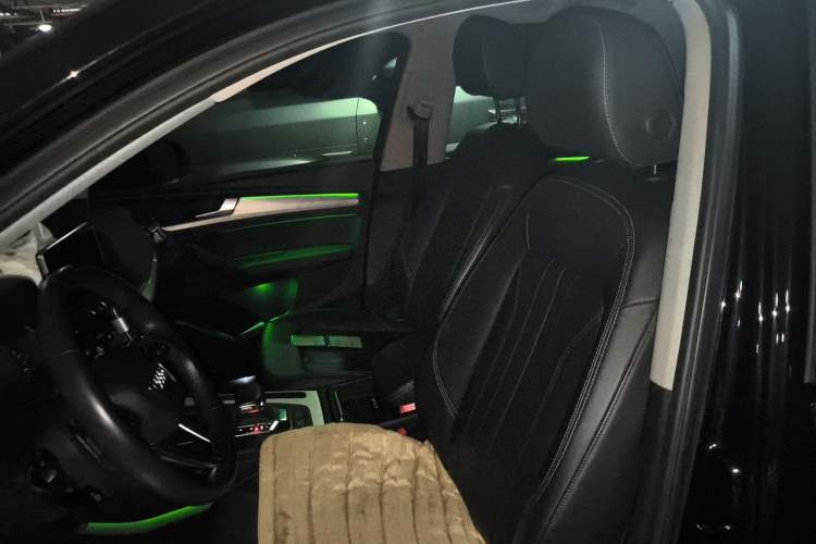Used Audi Q5L 2020 Updated 40 TFSI Prestige Fashion Edition Left Front Seat