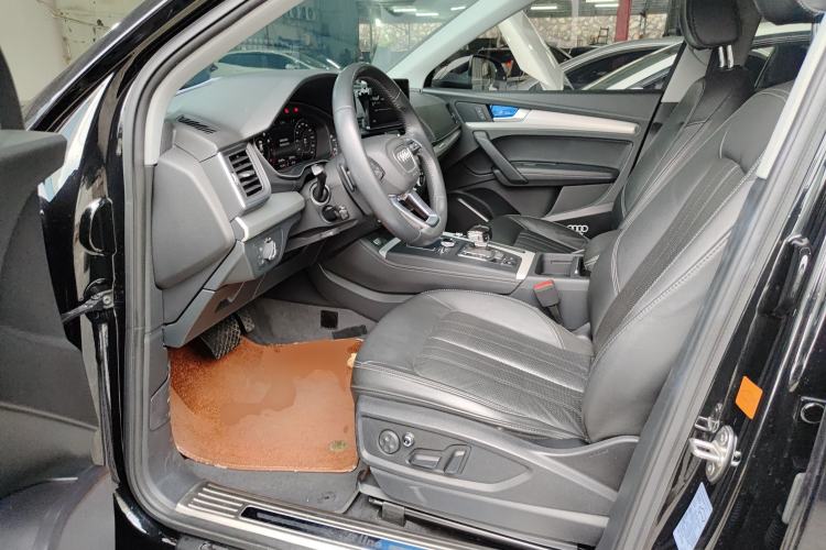 Used Audi Q5L 2020 Updated 40 TFSI Prestige Fashion Edition Left Front Seat