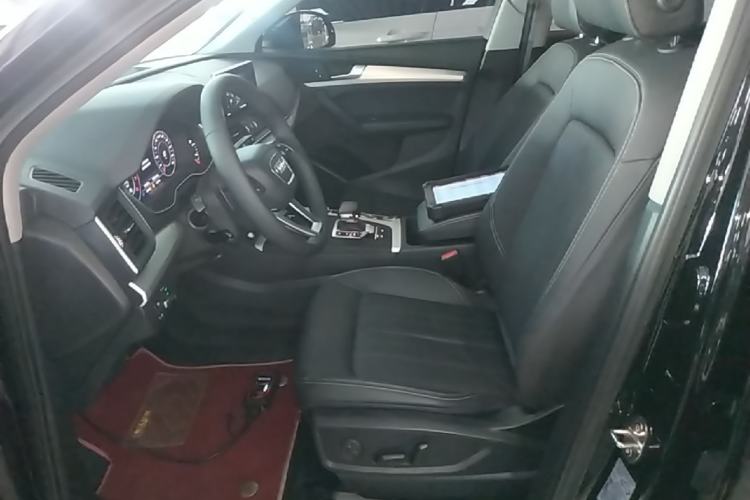 Used Audi Q5L 2020 Updated 40 TFSI Prestige Fashion Edition Left Front Seat