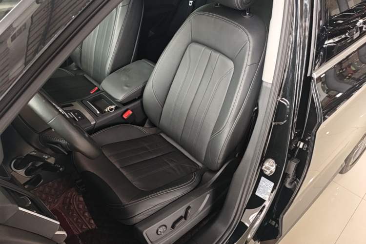 Used Audi Q5L 2020 45 TFSI Prestige Fashion Model Left Front Seat