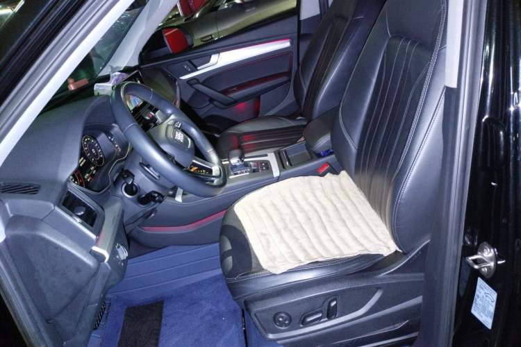 Used Audi Q5L 2020 Updated 40 TFSI Prestige Fashion Edition Left Front Seat