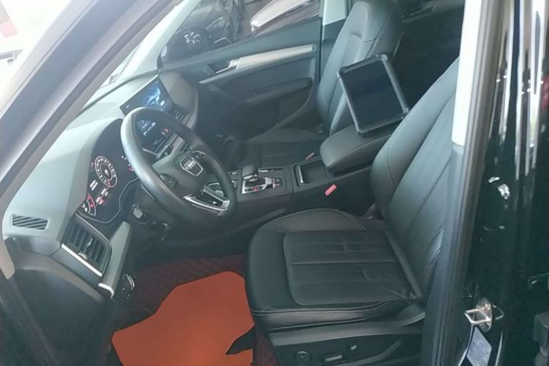 Used Audi Q5L 2020 Updated 40 TFSI Prestige Fashion Edition Left Front Seat