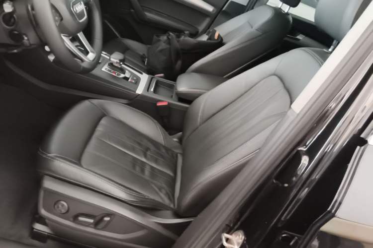 Used Audi Q5L 2020 Updated 40 TFSI Prestige Fashion Edition Left Front Seat